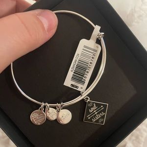 Alex And Ani soul sister bracelet 🖤
